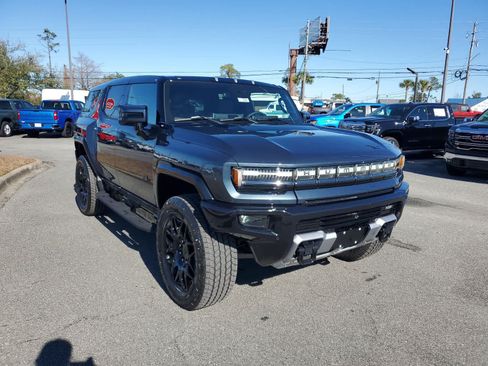 New 2025 GMC Hummer EV 3X w/ LPO, Dark Essentials Package AWD/4WD image 8