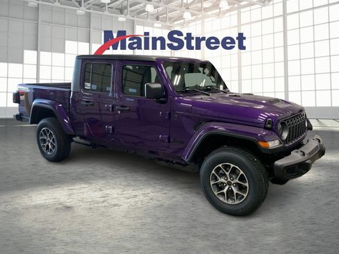 New 2026 Jeep Gladiator Sport image 7