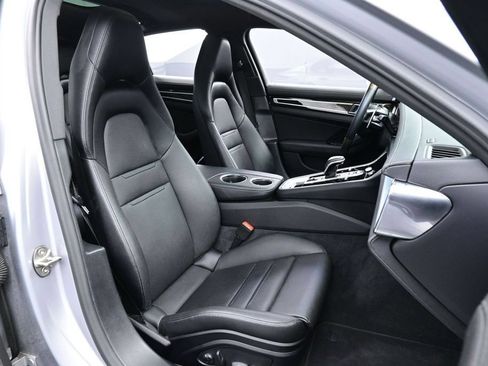 Certified 2022 Porsche Panamera 4 AWD/4WD image 30