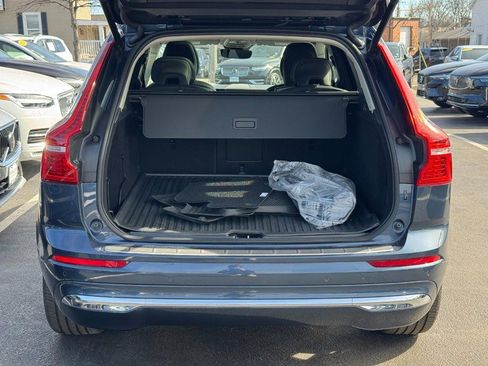 Certified 2023 Volvo XC60 B6 Ultimate w/ Protection Package Premier image 5