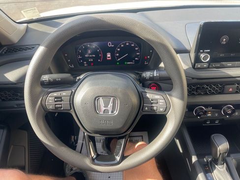 Used 2025 Honda Accord LX image 14