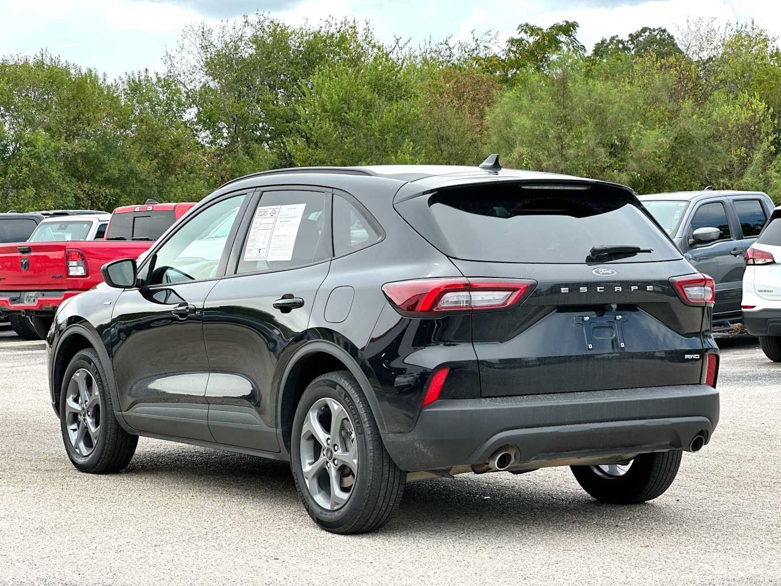 Used 2025 Ford Escape ST-Line AWD/4WD image 13