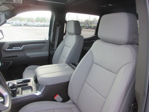 New 2026 GMC Sierra 1500 SLT w/ SLT Premium Plus Package image 13