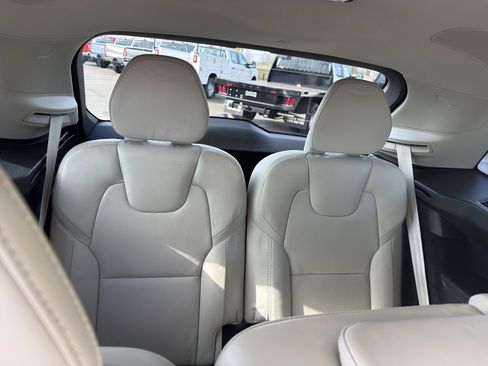 Used 2021 Volvo XC90 T8 Inscription w/ Advanced Package image 17