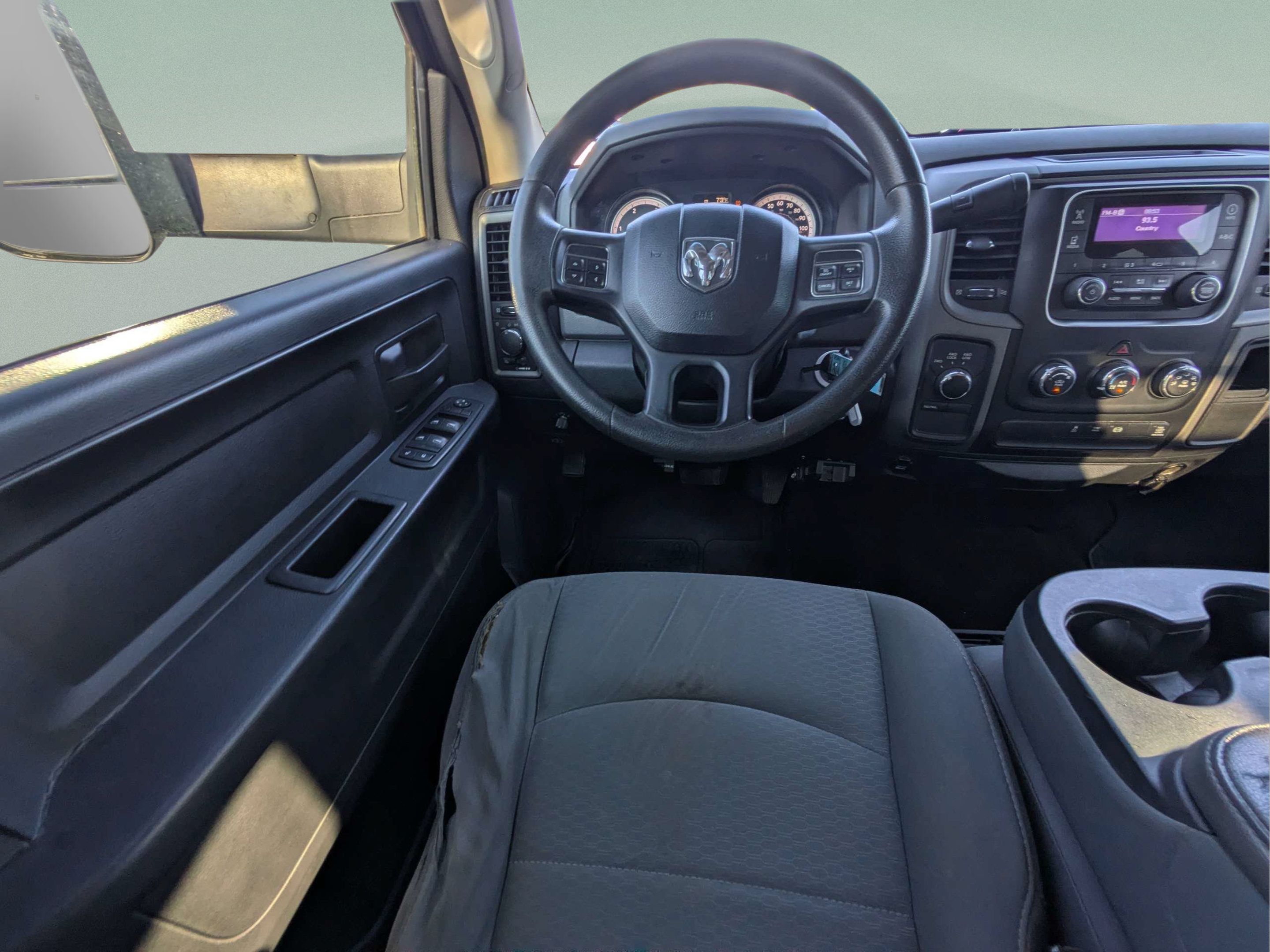 Used 2013 RAM 2500 Tradesman w/ Chrome Appearance Group AWD/4WD image 15