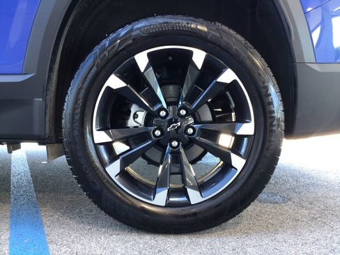 Used 2025 Chevrolet Equinox RS w/ Safety and Technology Package AWD/4WD image 18