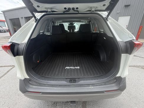 Used 2022 Toyota RAV4 Limited AWD/4WD image 10