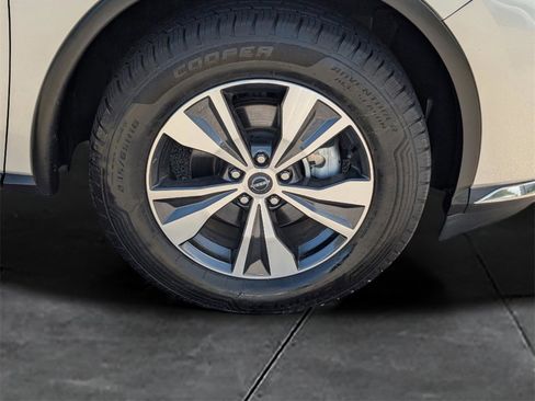 Used 2023 Nissan Murano SV image 11