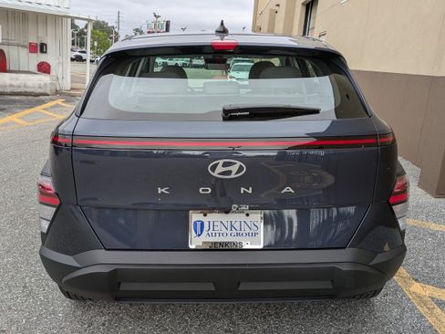 New 2026 Hyundai Kona SE image 6