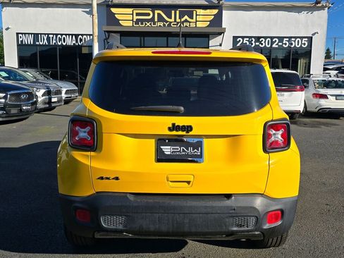 Used 2018 Jeep Renegade Altitude image 8