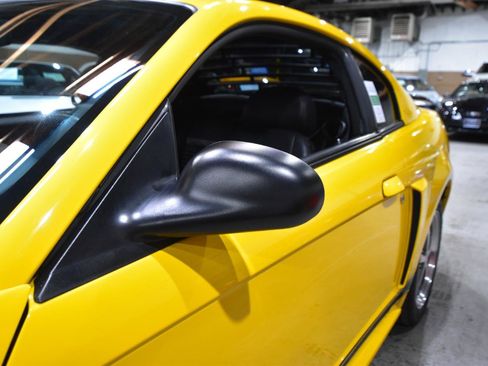 Used 2004 Ford Mustang Mach 1 RWD image 44