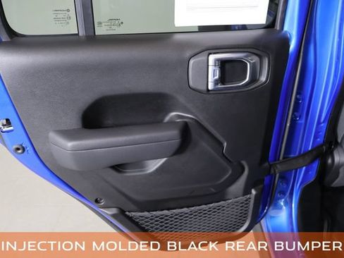 Used 2025 Jeep Wrangler Unlimited Sport AWD/4WD image 16
