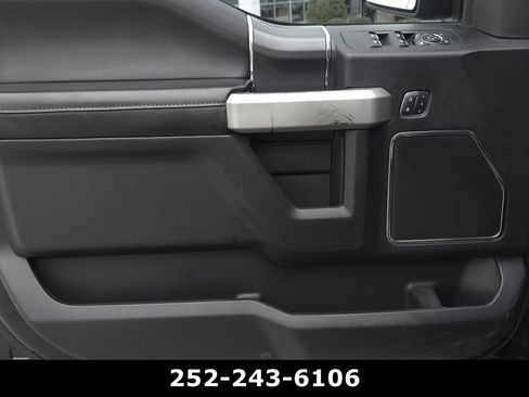 Used 2018 Ford F150 Lariat image 31