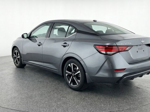 Used 2025 Nissan Sentra SV image 6