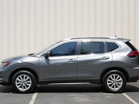 Used 2020 Nissan Rogue SV AWD/4WD image 44