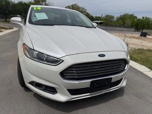 Used 2014 Ford Fusion SE w/ Equipment Group 202A image 7