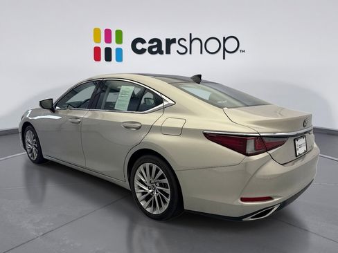 Used 2019 Lexus ES 350 w/ Accessory Package FWD image 3