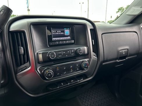 Used 2015 Chevrolet Silverado 1500 LT AWD/4WD image 34