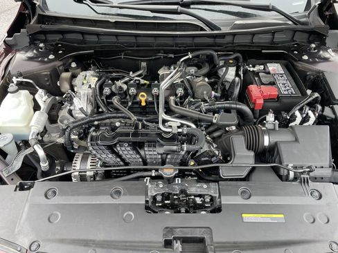 Used 2024 Nissan Altima 2.5 SV w/ SV Premium Package image 16