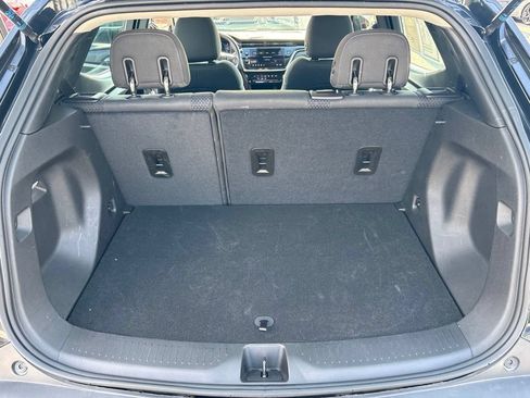 Used 2023 Chevrolet Bolt EUV LT FWD image 27