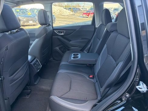 Used 2023 Subaru Forester Premium image 33