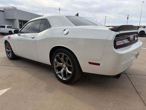 Used 2016 Dodge Challenger SXT Plus image 4