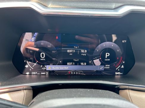Used 2026 GMC Canyon Denali AWD/4WD image 11