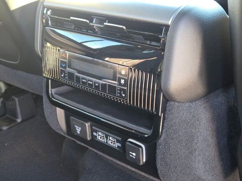 New 2026 Jeep Grand Wagoneer Limited w/ HD Trailer Tow Package image 11