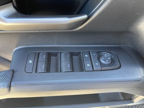 Used 2024 Toyota Tacoma TRD Off-Road AWD/4WD image 12