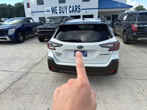 Used 2023 Subaru Outback Onyx Edition AWD/4WD image 13