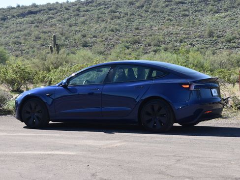 Used 2024 Tesla Model 3 Long Range RWD image 5