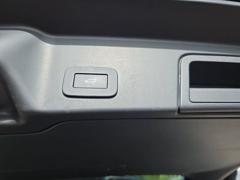 Certified 2025 Land Rover Range Rover Evoque S AWD/4WD image 16