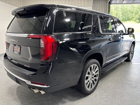 Used 2025 GMC Yukon XL Denali AWD/4WD image 7