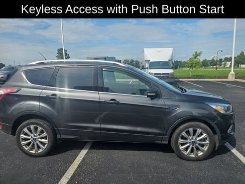 Used 2017 Ford Escape Titanium AWD/4WD image 4