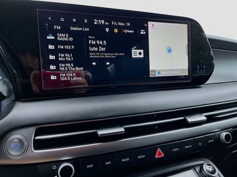 Used 2023 Hyundai Palisade Limited w/ Cargo Package image 17