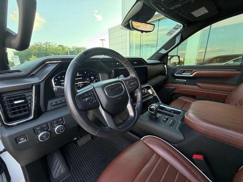 Used 2024 GMC Sierra 1500 Denali Ultimate AWD/4WD image 16