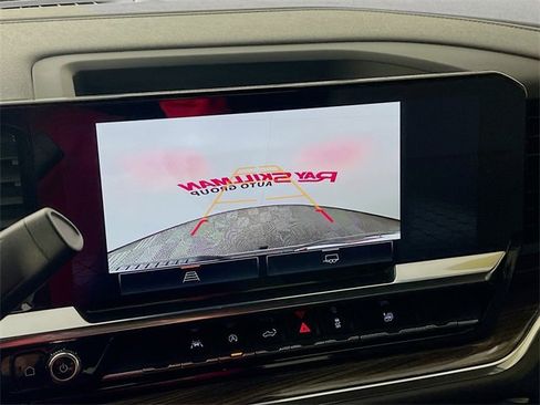 Used 2024 GMC Sierra 1500 Elevation image 19