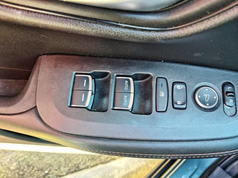 Used 2024 Honda HR-V Sport image 16