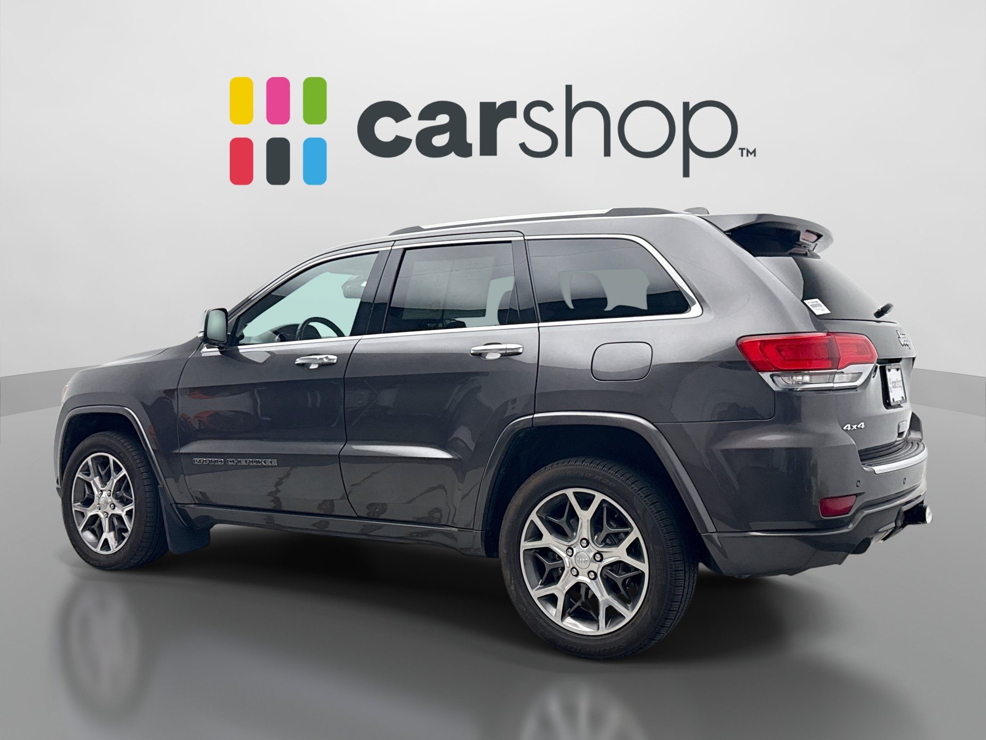 Used 2020 Jeep Grand Cherokee Overland AWD/4WD image 3