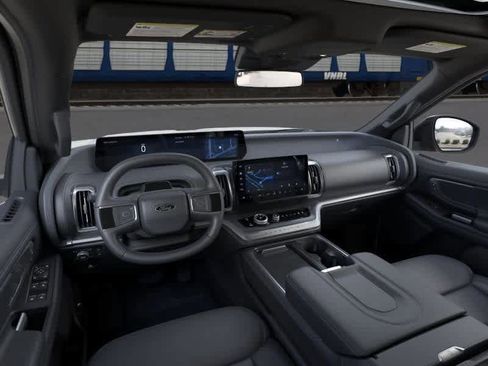 New 2026 Ford Expedition Max Platinum image 9