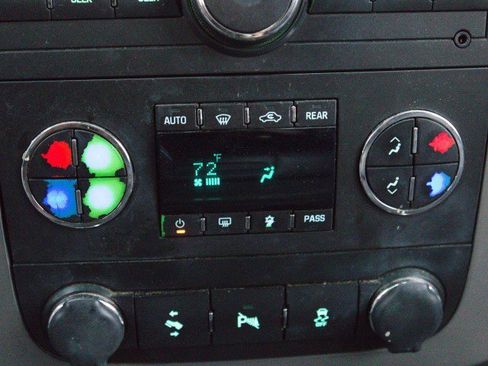 Used 2014 GMC Yukon SLT image 23