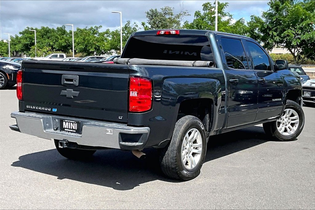Used 2018 Chevrolet Silverado 1500 LT w/ LT Eassist Package AWD/4WD image 11