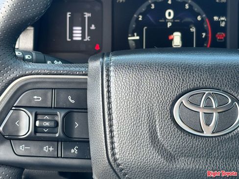 Certified 2026 Toyota 4Runner SR5 AWD/4WD image 22