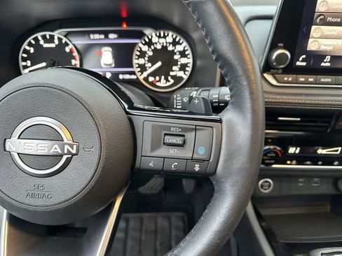 Certified 2022 Nissan Rogue SV w/ SV Premium Package image 25