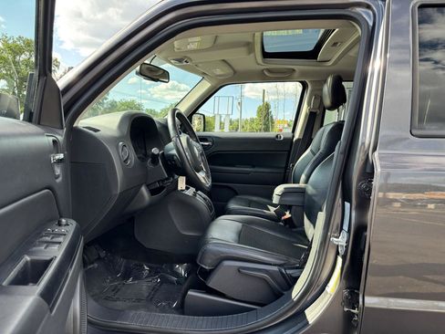 Used 2016 Jeep Patriot 75th Anniversary w/ Power Value Group AWD/4WD image 15