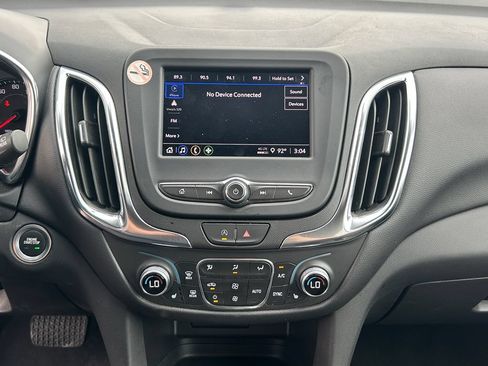 Used 2024 Chevrolet Equinox LT AWD/4WD image 12
