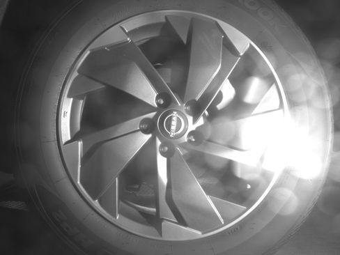 Used 2025 Nissan Rogue SV image 14