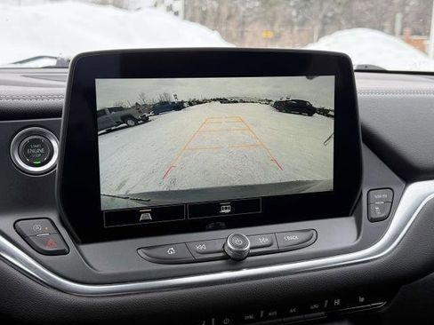 Used 2025 Chevrolet Blazer LT image 23