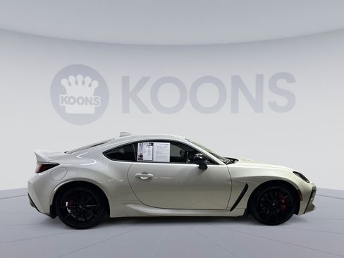 Used 2025 Toyota GR86 Premium w/ Performance Package RWD image 21