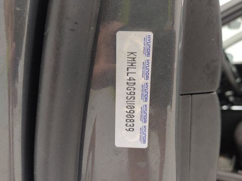 Used 2025 Hyundai Elantra SE FWD image 33